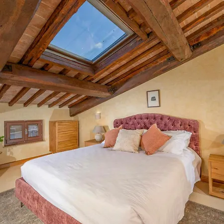 Holiday home Historic With Val D'orcia Views Castelmuzio